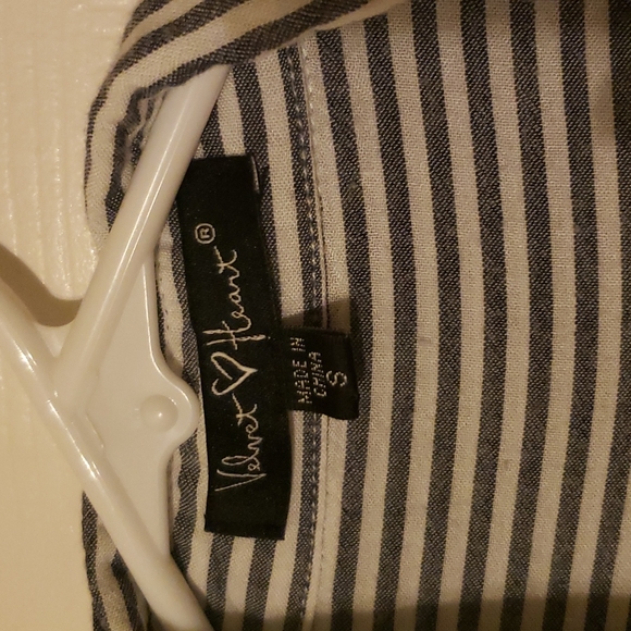 Button down blouse - Picture 2 of 2